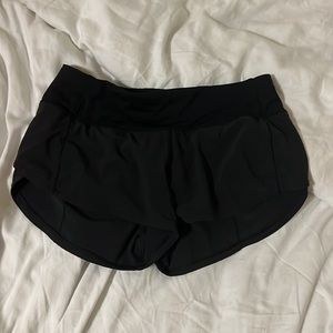 Black lululemon speed ups low rise 2.5